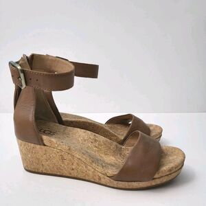 UGG Australia Zoe Sandals Womens 8 Brown Tassel Open Toe Wedge Leather Zip Back